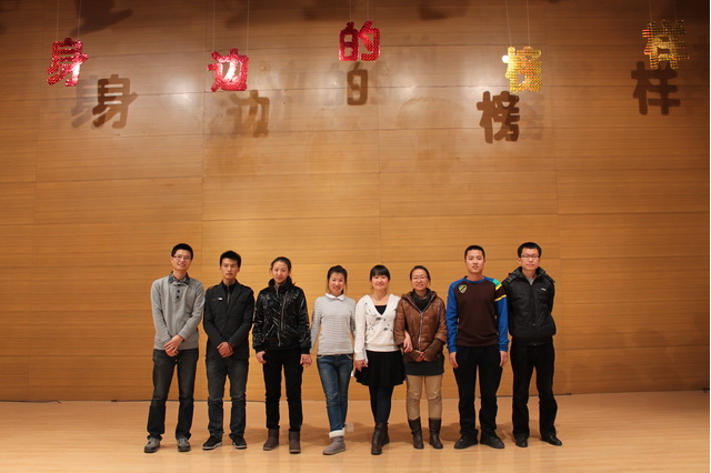 sunbet申搏官方网站2012优秀学生事迹报告会